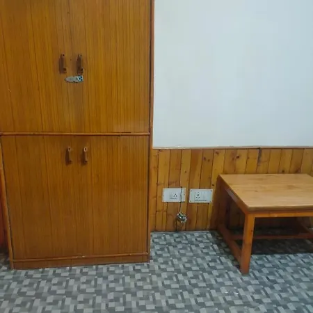 Roop Mountain Homestay Manali  Room photo